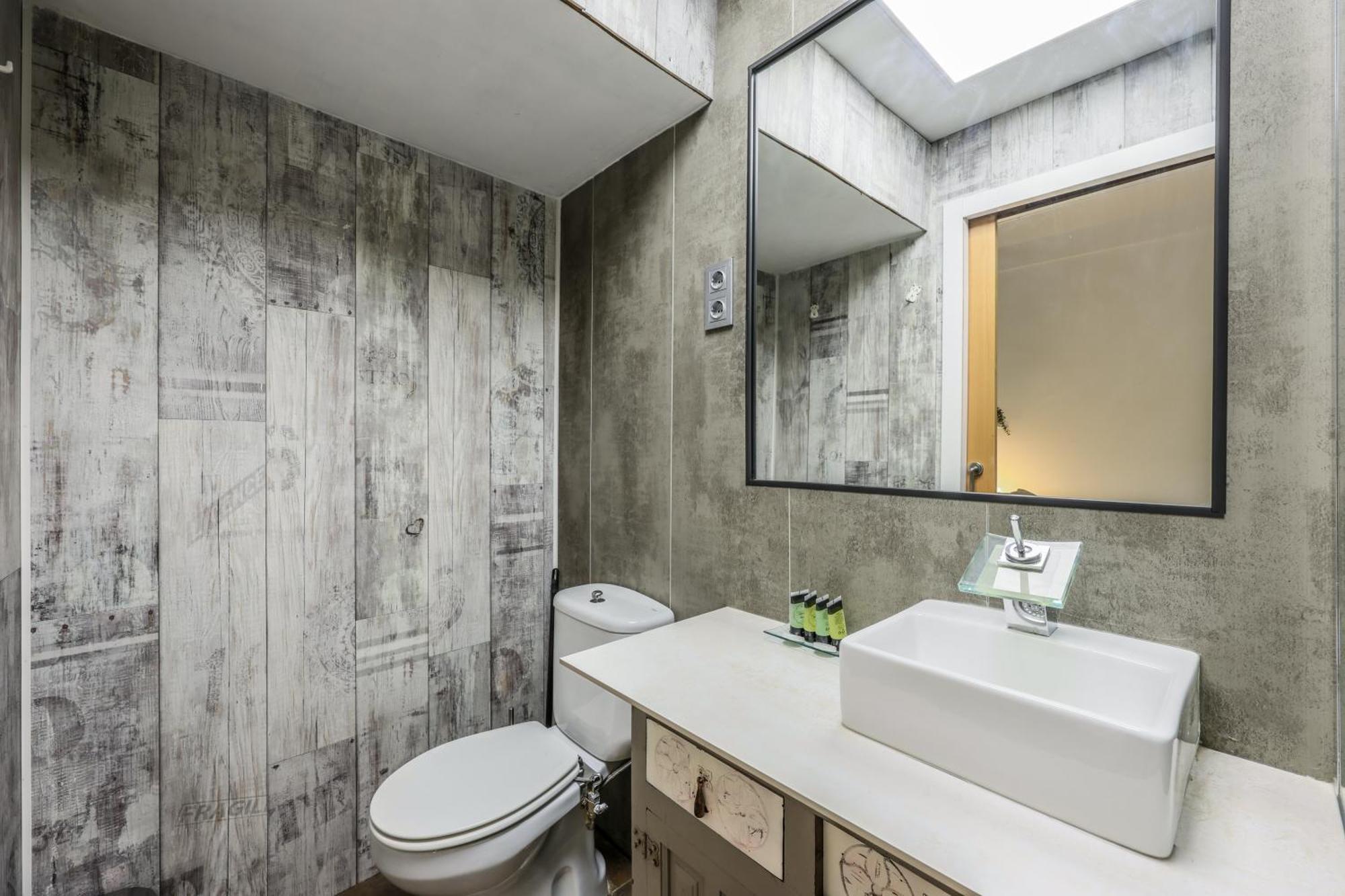 Algaba 28 Estudio San Isidro-Oporto-Vistalege Lägenhet Madrid Exteriör bild